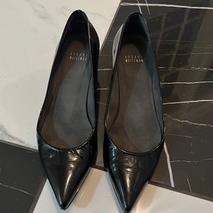STUART WEITZMAN patent leather pointed toe kitten heel size 7.5